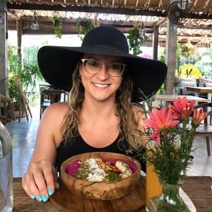 Meet your Posher, Kelly